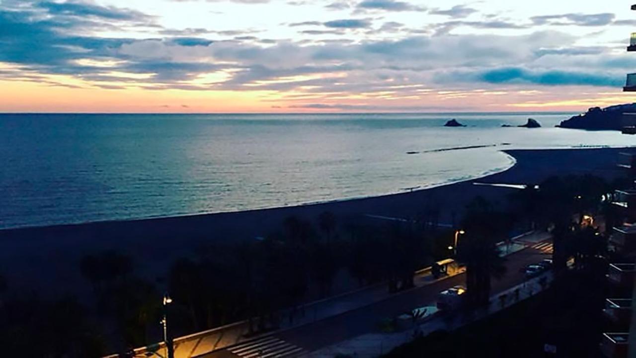 Almuñécar Apartamento En La Playa Con Vistas De Ensueno מראה חיצוני תמונה